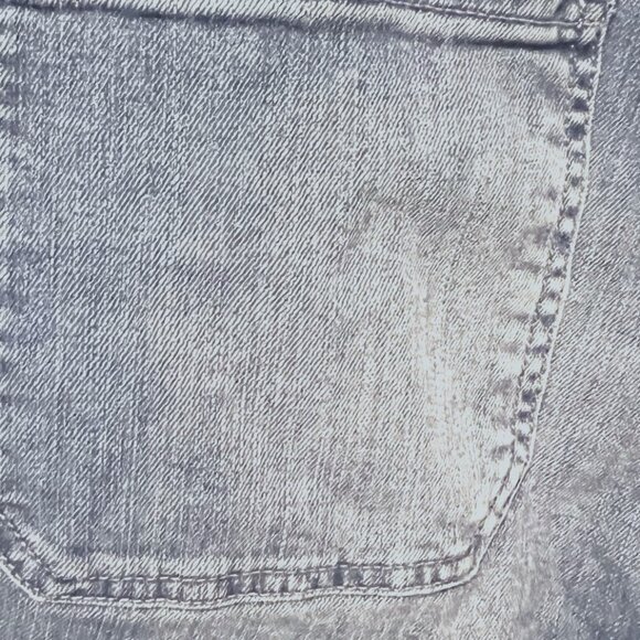 Guess-Los Angeles Women's Sz.28 Distressed Frayed Bottom Kick Crop Jeans-Vintage - Picture 10 of 16